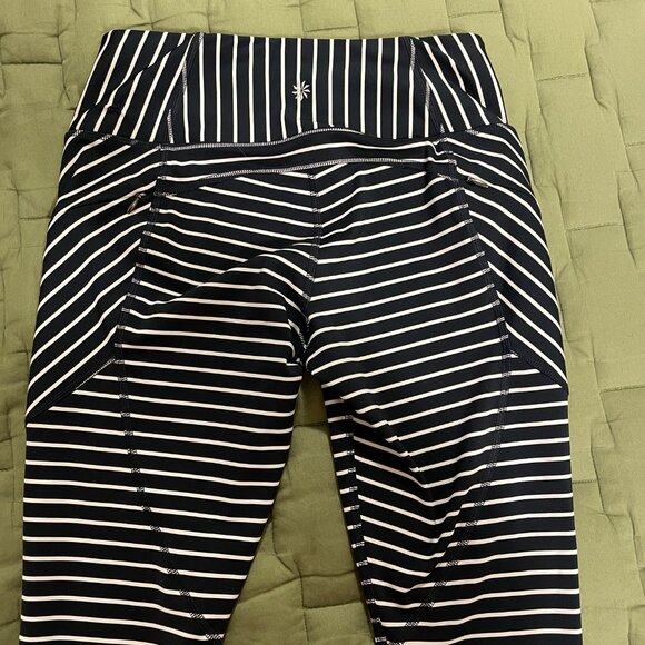 Athleta, Navy Stripped, Cropped Leggings, Size Small - Picture 4 of 11